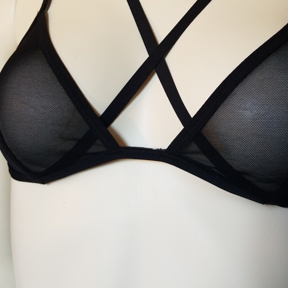 NEW strappy Bra - Picture 4 of 4